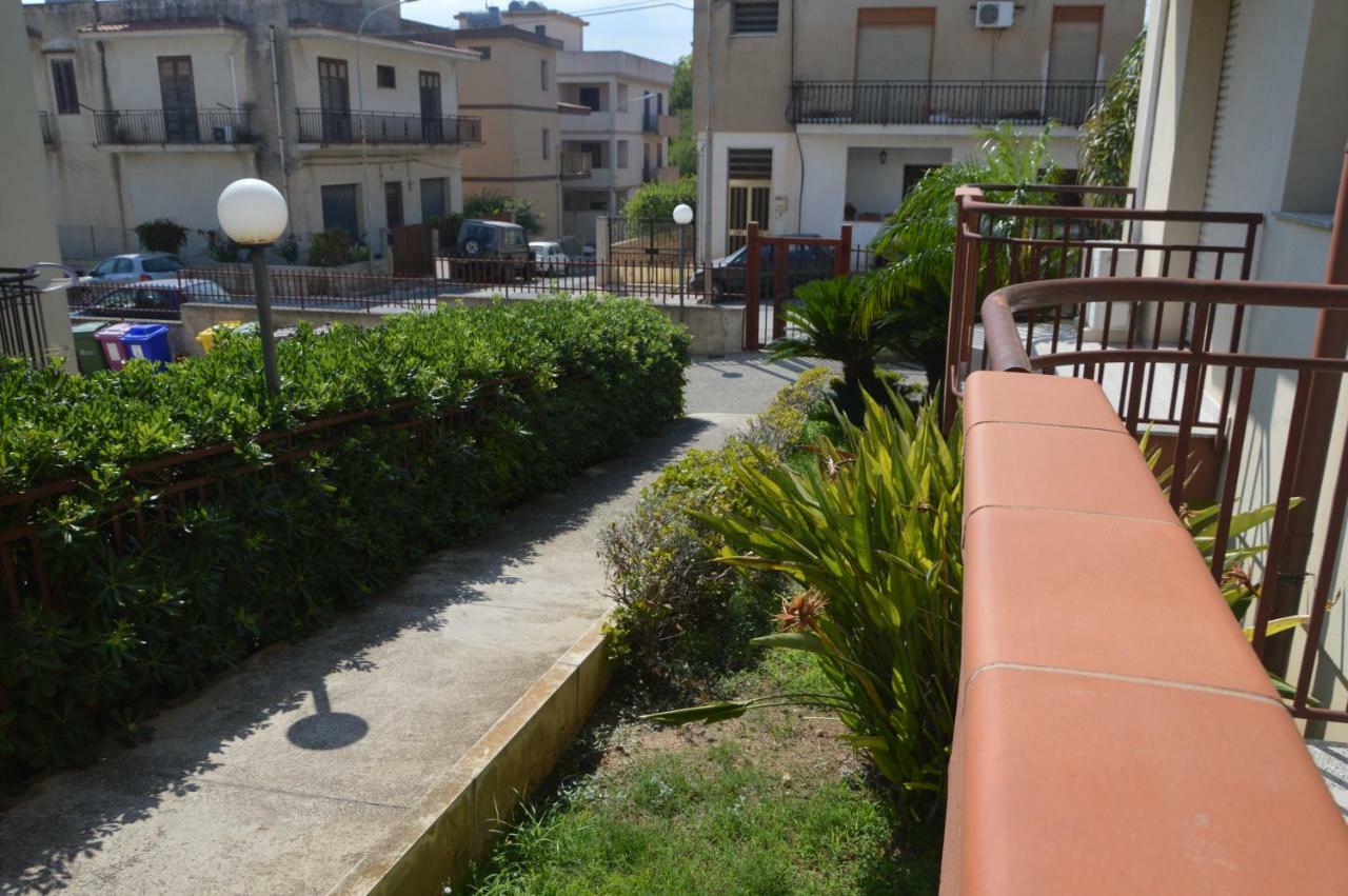 Apartamento Casa Vacanze Le Palme Noto Exterior foto